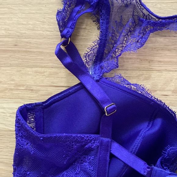 Victoria’s Secret Royal Blue / Purple Bra - Picture 5 of 7